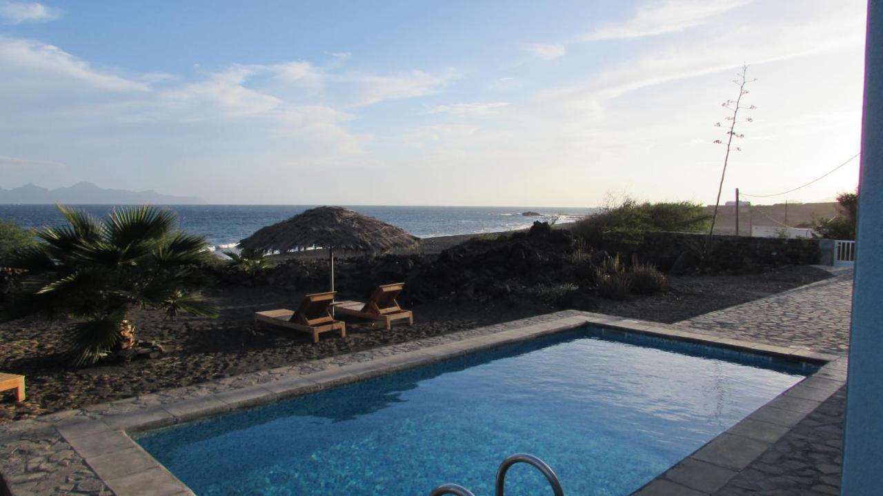 Cap-Azul Bed and Breakfast Porto Novo Exteriör bild